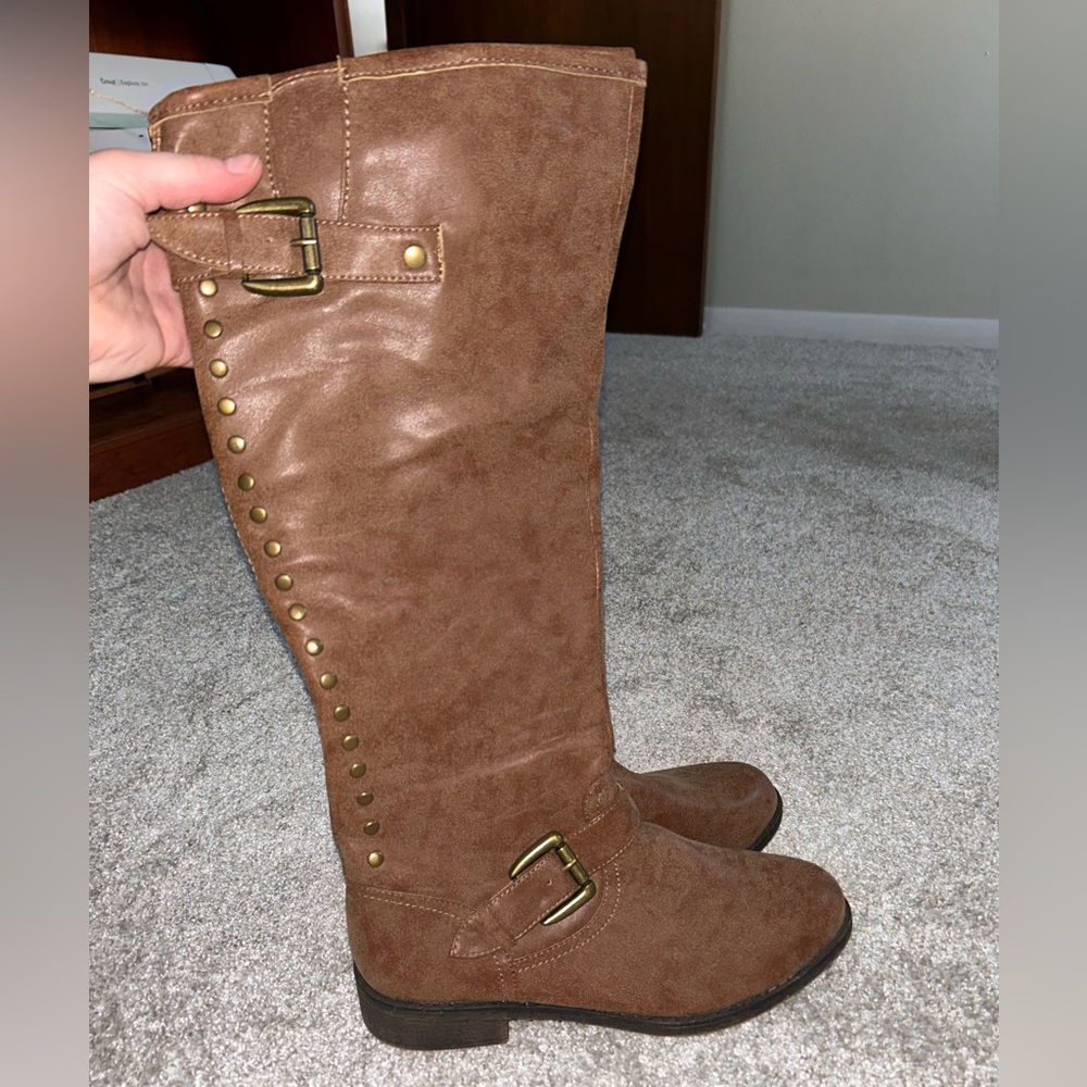 LIKE NEW Knee High Boots!